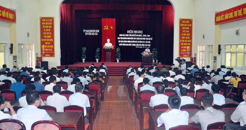 Quang cảnh hội nghị.