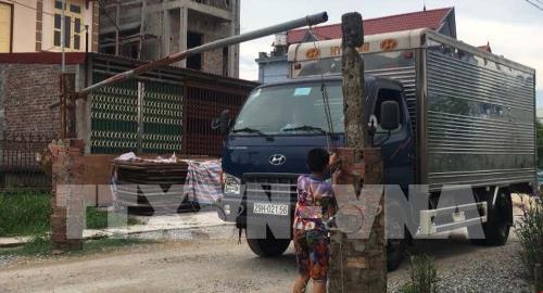 Trạm barie trái phép tại huyện Bình Giang.