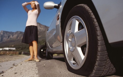 Chạy xe với lốp non hơi thường xuyên sẽ làm giảm tuổi thọ của bộ lốp. Ảnh: Autostadt.