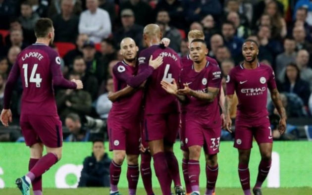 Barcelona muốn có người của Man City.