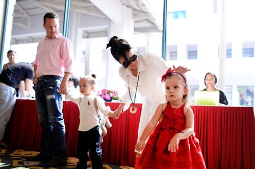 Hồng Nhung quyết định công khai chuyện ly hôn để bảo vệ hai con khỏi bị tổn thương