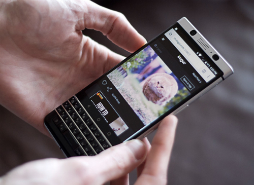 KeyOne giá rẻ ở Việt Nam là loại máy khoá mạng.