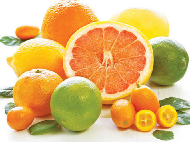 Quýt nhiều vitamin A hơn cam, nhưng cam nhiều vitamin C hơn quýt. Ảnh SHUTTERSTOCK