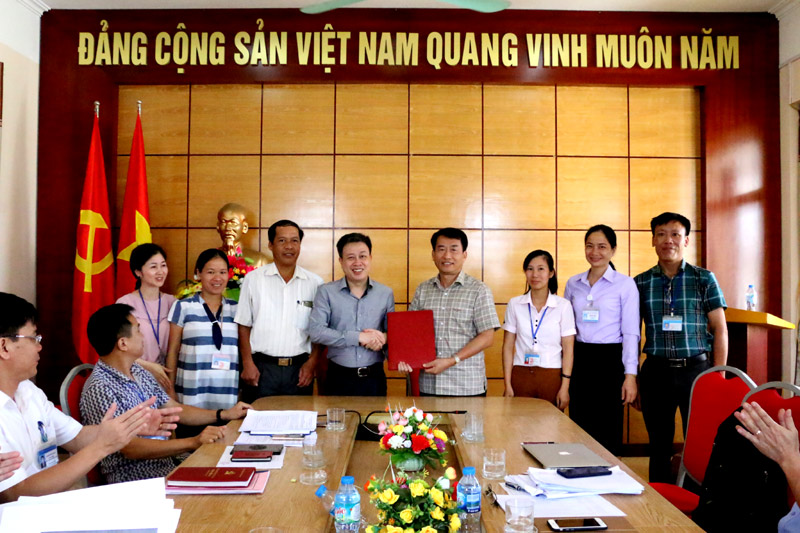 Quang cảnh lễ bàn giao.