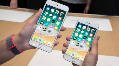 Những mẫu iPhone đời cũ không chịu nhiều ảnh hưởng từ việc ra mắt bộ 3 iPhone mới. Ảnh: CNet.