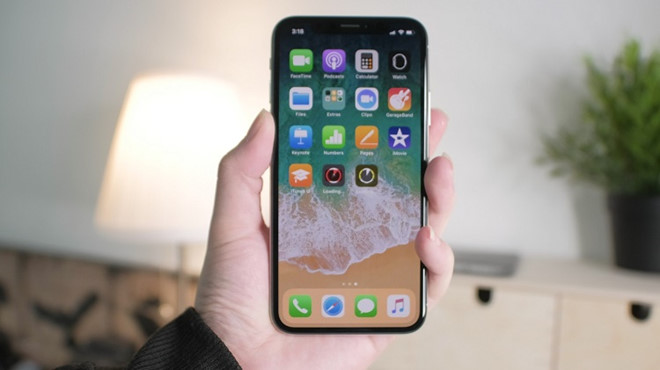 Dù được giảm giá mạnh nhưng iPhone X vẫn không thu hút được sự chú ý từ người dùng. Ảnh: Technave.