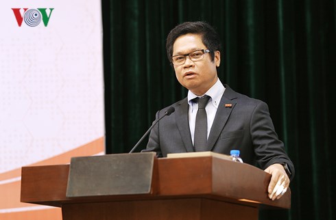Ông Vũ Tiến Lộc, Chủ tịch Phòng Thương mại và Công nghiệp Việt Nam phát biểu tại hội thảo.