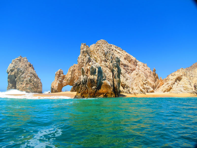 8. Mexico Đất nước của nền văn minh cổ Maya cũng có mặt trong bảng xếp hạng các quốc gia trải nghiệm du lịch hàng đầu. Nằm trong vùng nhiệt đới với khí hậu dễ chịu, Mexico có cảnh quan tuyệt đẹp cùng những di tích lịch sử, công trình kiến trúc cổ. Các hoạt động hấp dẫn ở Mexico được đặt nhiều nhất là tour khám phá Los 7 Cenotes Merida và tour du lịch mạo hiểm Puerto Vallarta: Ziplining, Rappelling và nếm rượu Tequila. Ảnh: Liezelpineda.