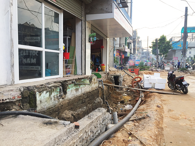 Ngay sau khi phóng viên Báo Quảng Ninh tìm hiểu sự việc, điểm gấp khúc này đã nhanh chóng được Ban Quản lý dự án công trình TP Hạ Long chỉ đạo đơn vị thi công phá dỡ.