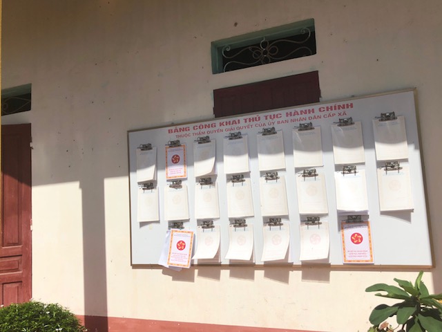 Thru tục hành chính được công bố công khai tại Nhà văn hoá thôn Làng Nhội