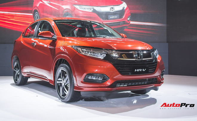 Hai phiên bản HR-V G (màu bạc) và L (màu đỏ) chênh 85 triệu đồng.
