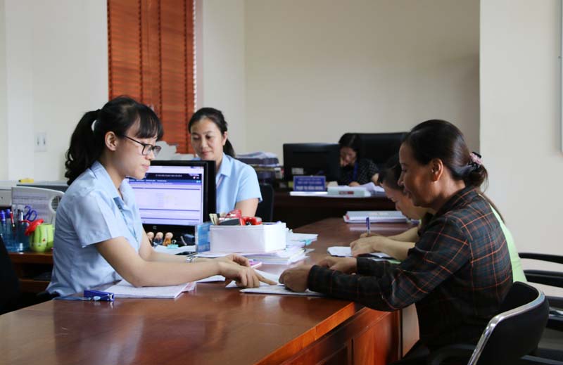 Cán bộ 