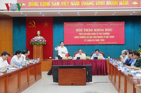 Hội thảo khoa học “Tiêu chí nền kinh tế thị trường định hướng xã hội chủ nghĩa ở Việt Nam - Lý luận và thực tiễn”