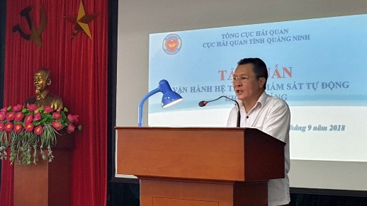 Lãnh đạo Cục Hải quan Quảng Ninh chỉ đạo nội dung tập huấn (Ảnh: Nguyễn Thị Hòa-HQMC).