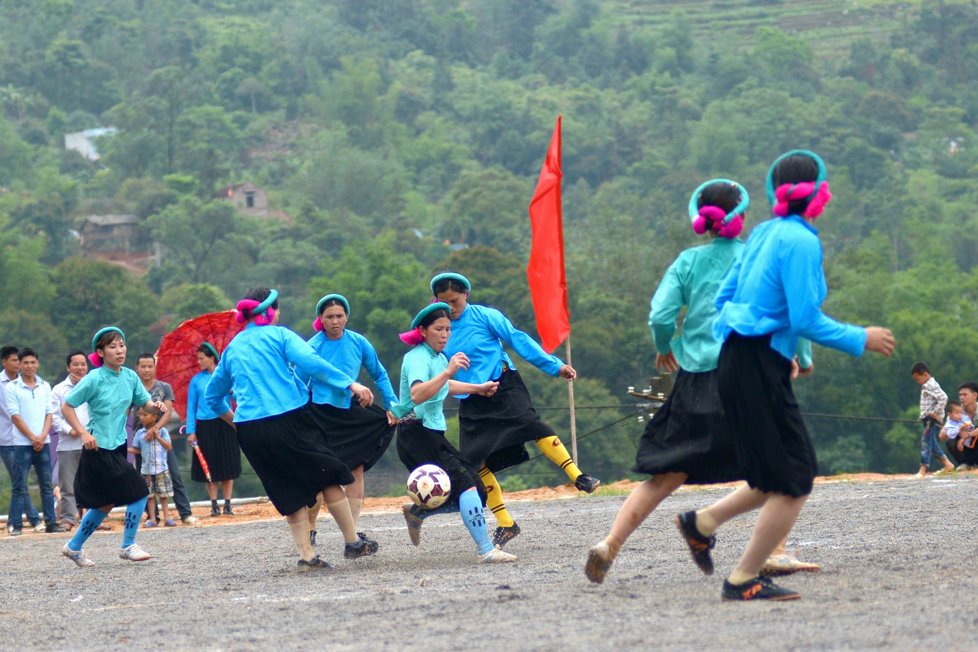 Tranh cướp bóng