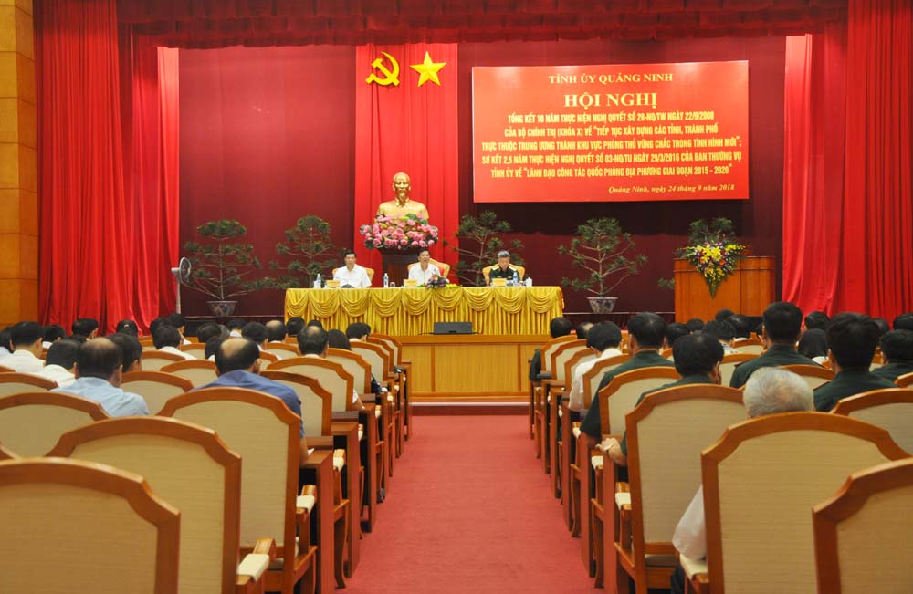 Các đại biểu tham dự hội nghị 