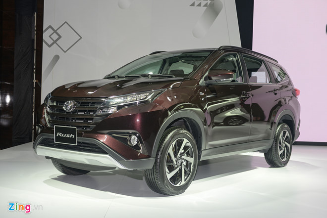 Toyota Rush sử dụng động cơ 1.5L, dẫn động cầu sau.