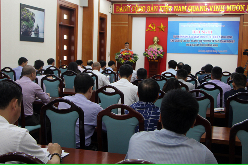 Quang cảnh buổi tập huấn