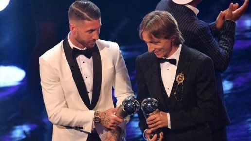 Ramos giờ có bạn thân mới rồi, Ronaldo ạ!