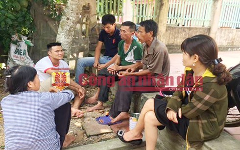 Người dân kể lại vụ việc.