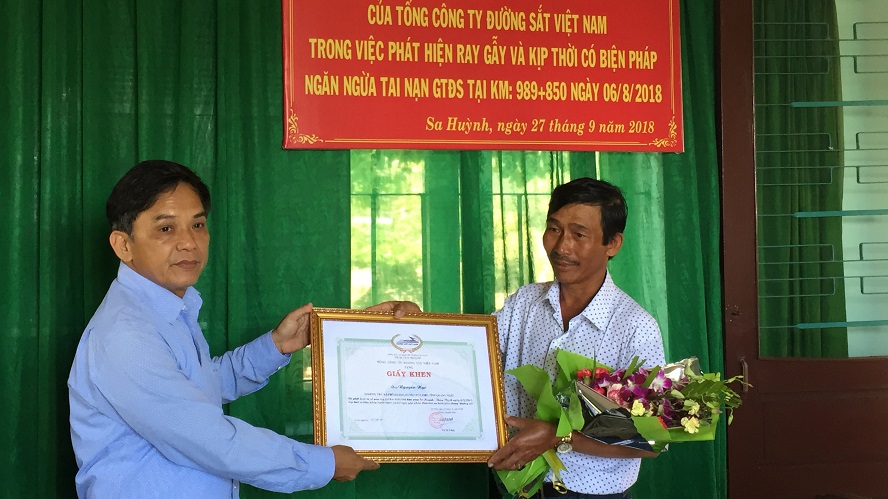 Anh Ngọ nhận được sự khen thưởng, động viên của ngành đường sắt.