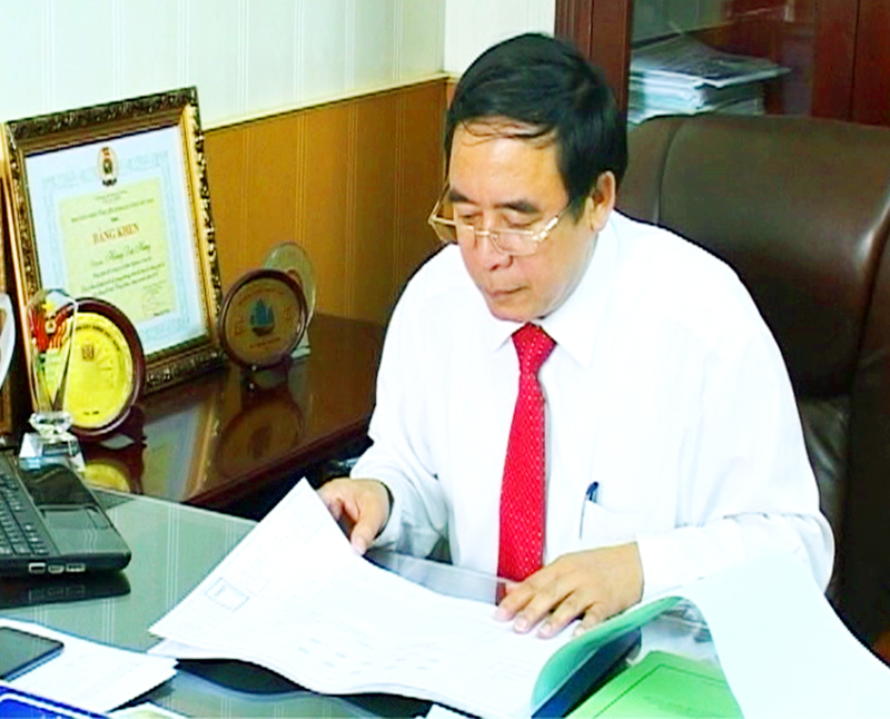 Kỹ sư Hoàng Đức Hưng luôn miệt mài nghiên cứu, học hỏi đưa ra những giải pháp phát triển tốt nhất cho Công ty