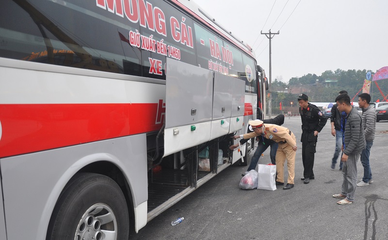 CSGT đẩy mạnh TTKS ngăn chặn, phát hiện kịp thời các vụ vi phạm.