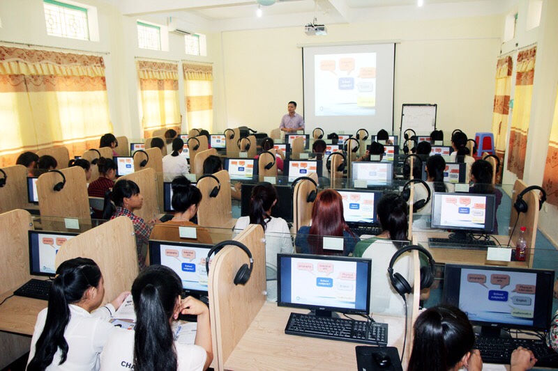 Giờ học của sinh viên Khoa Tiếng Anh, Trường Đại học Hạ Long.