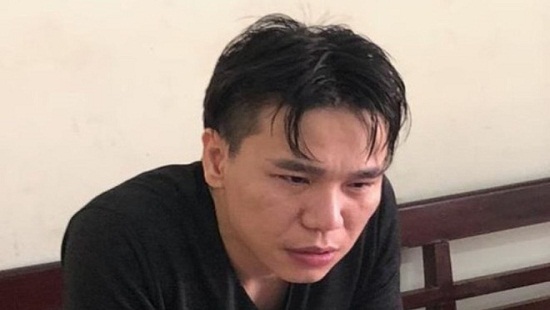 Ca sỹ Châu Việt Cường tại cơ quan điều tra