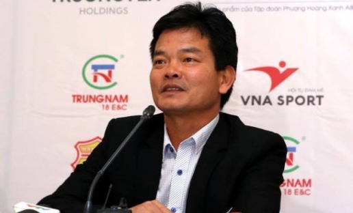  HLV Nguyễn Văn Sỹ đã dẫn dắt Nam Định ở thời điểm khó khăn hiện nay.