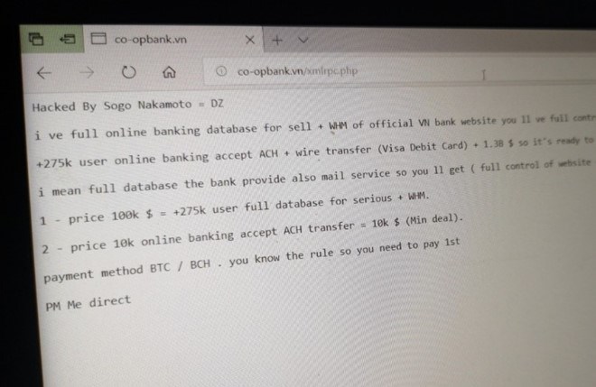 Hình ảnh hacker để lại trên giao diện wesbite của Ngân hàng Hợp tác xã. (Nguồn: Zing)