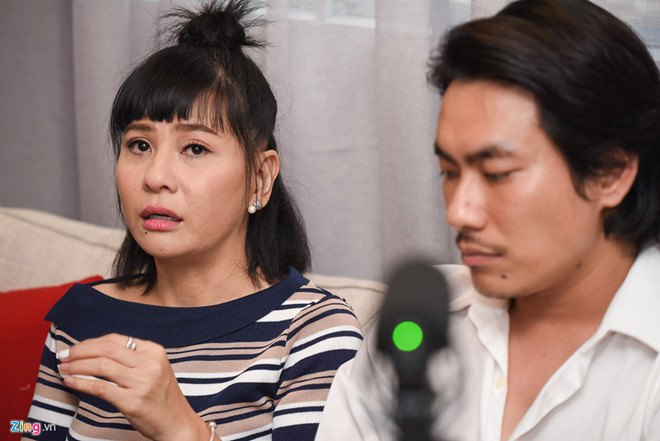 Cát Phượng và Kiều Minh Tuấn trong buổi gặp gỡ báo chí chiều 14/10. Ảnh: Bá Ngọc.