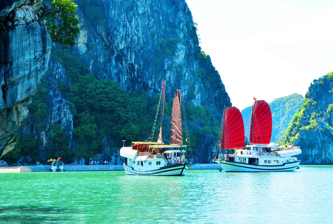 Hạ Long điểm đến ngày càng thu hút nhiều du khách trong và ngoài nước