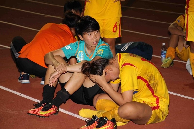 TPHCM I khép lại một mùa giải đắng, xấu xí