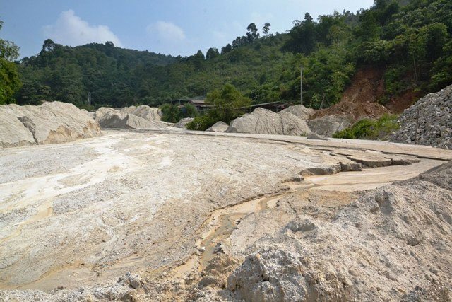 Sự cố vỡ đập chứa bãi thải của Công ty TNHH Khai Phát làm ảnh hưởng xấu đến đời sống người dân ở xã Thái Niên, huyện Bảo Thắng, tỉnh Lào Cai.