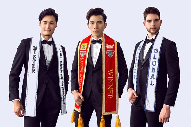 Mister International 2018, Seung Hwan Lee (trái), và Mister Global 2017, Pedro Henrique (phải), sẽ về Việt Nam cùng Manhunt International 2017 Trương Ngọc Tình tìm kiếm những gương mặt mẫu nam tiềm năng nhất. (Ảnh: Quang Khuê)