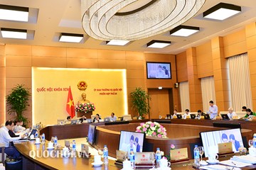 Phiên họp thứ 28 của Ủy ban Thường vụ Quốc hội (Ảnh: quochoi.vn)