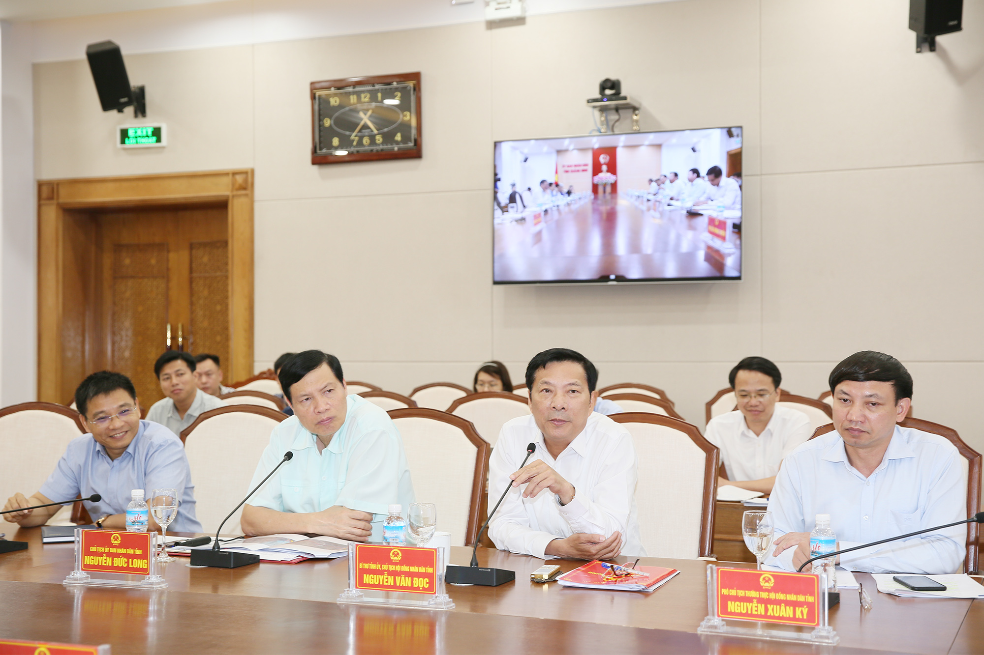 Đồng chí Nguyễn Văn Đọc, Bí thư Tỉnh ủy, Chủ tịch HĐND tỉnh Quảng Ninh phát biểu tại buổi làm việc.