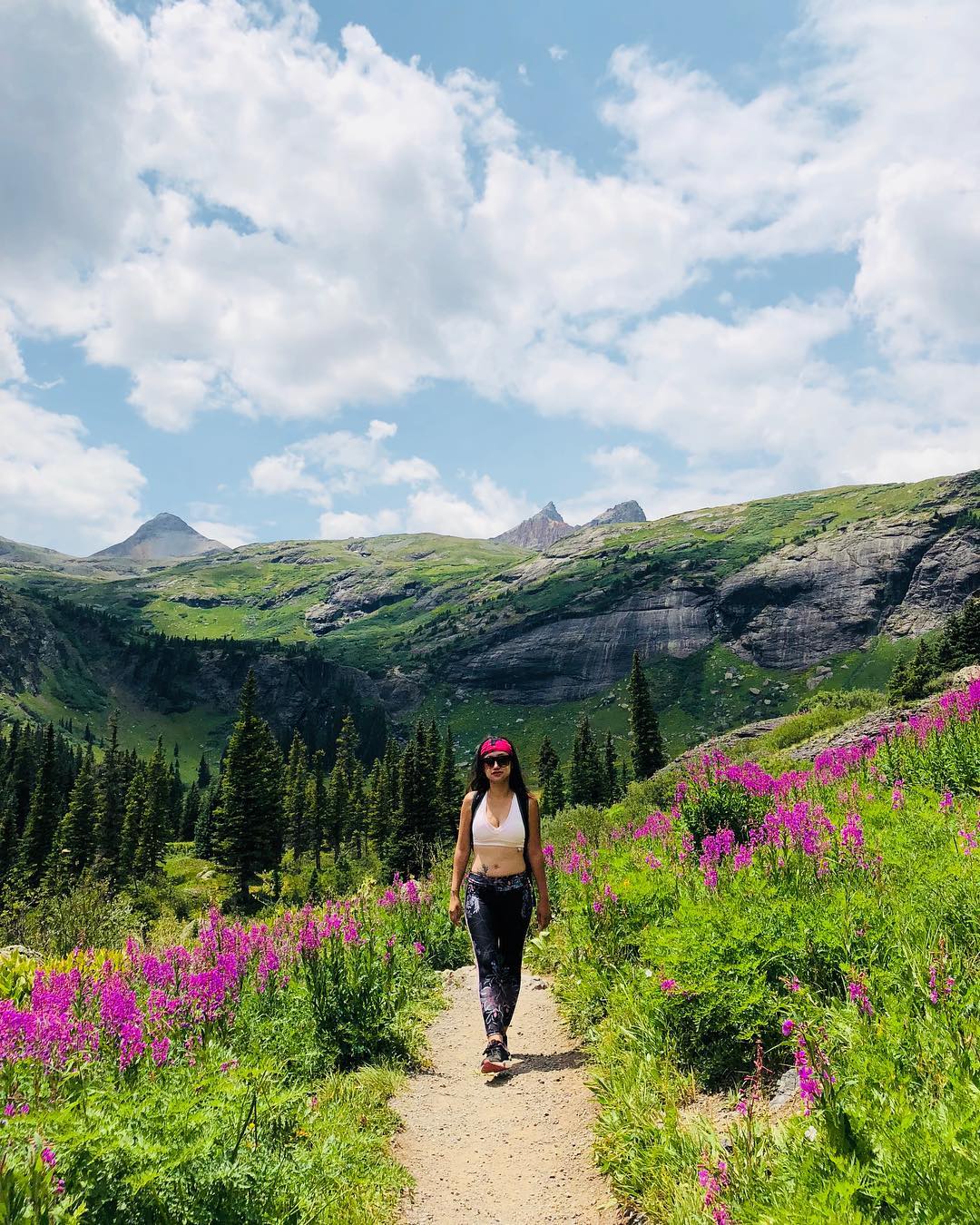 Du khách Việt khám phá Colorado - một tiểu bang phía Tây ở miền trung Hoa Kỳ. Tiểu bang nổi tiếng về địa hình nhiều núi. (Ảnh: Tu Mu)