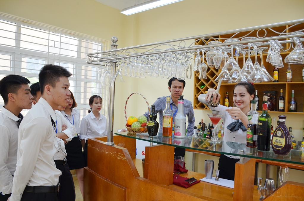 Các đề tài nghiên cứu khoa học của các giảng viên Trường Đại học Hạ Long được áp dụng vào quá trình giảng dạy cho sinh viên