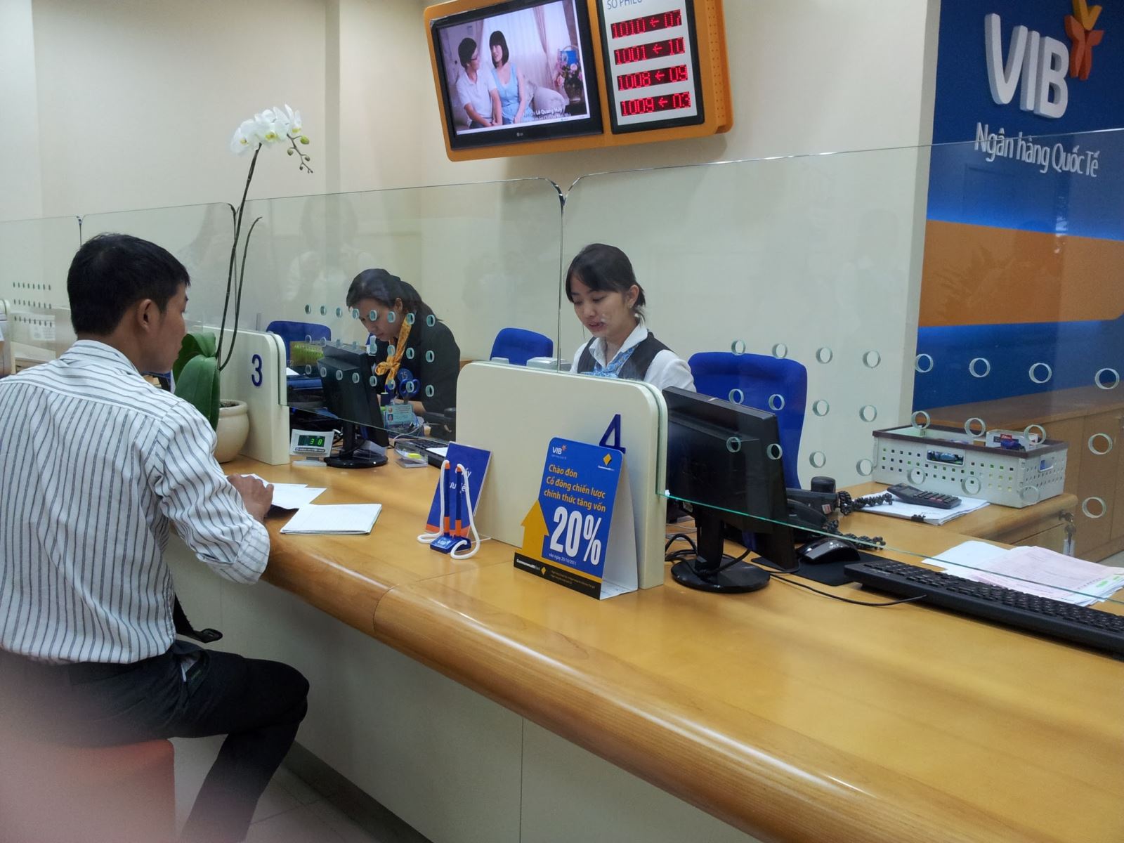 Nhiều ngân hàng tăng mạnh lãi suất huy động vào thời điểm cuối năm.