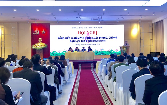 Hội nghị tổng kết 10 năm thi hành Luật Phòng, chống bạo lực gia đình. Ảnh: VGP/Nhật Nam