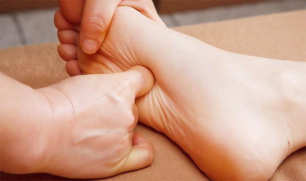 Huyệt Dũng tuyền