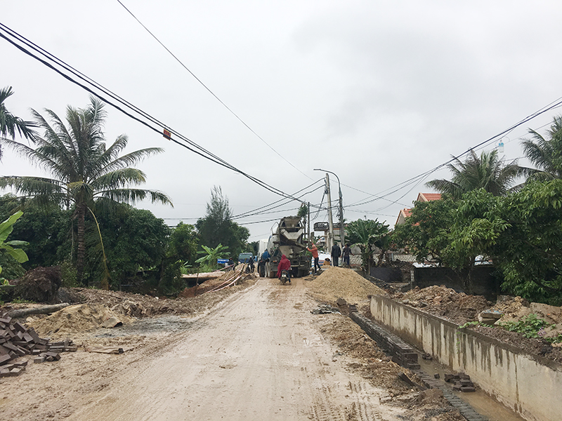 Tuyến đường liên huyện Uông Bí-Đông Triều đang được gấp rút thi công