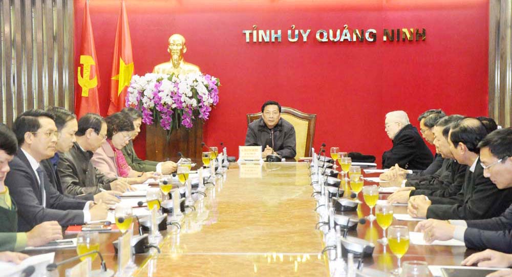 Bí thư Tỉnh uỷ, Chủ tịch HĐND tỉnh Nguyễn Văn Đọc gặp mặt các linh mục trên địa bàn nhân dịp Giáng sinh 2018.