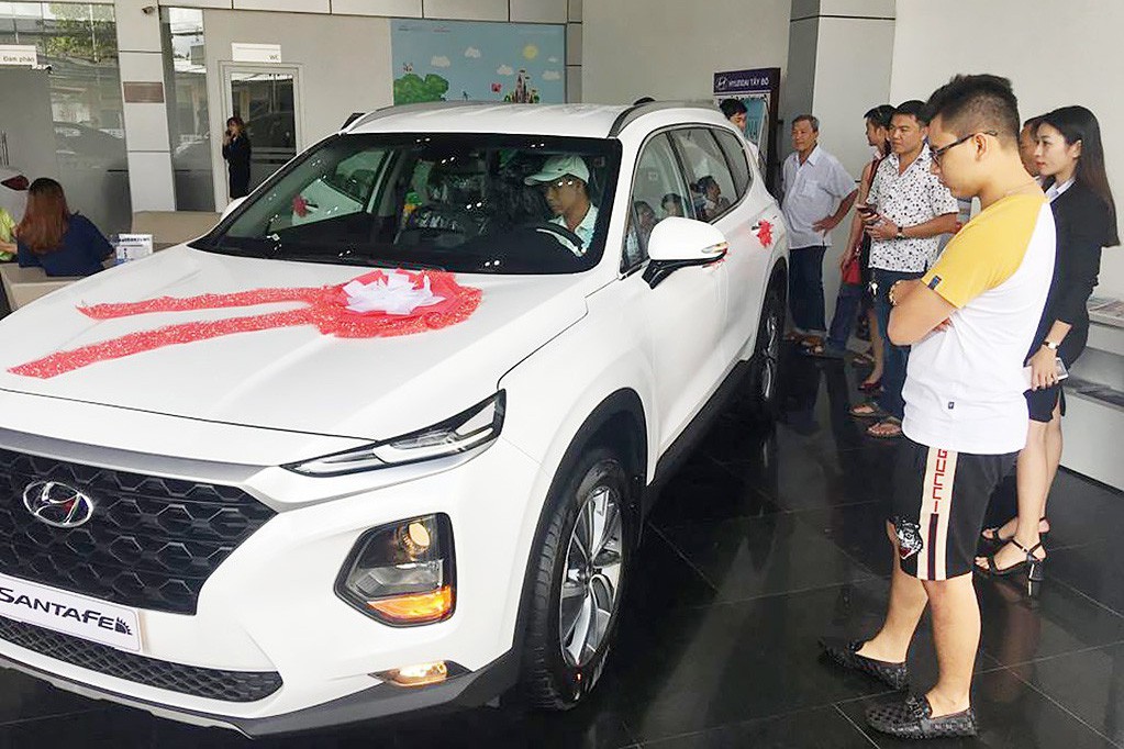 1.000 chiếc Santa Fe chưa chắc đáp ứng được nhu cầu khách hàng đối với từng phiên bản.