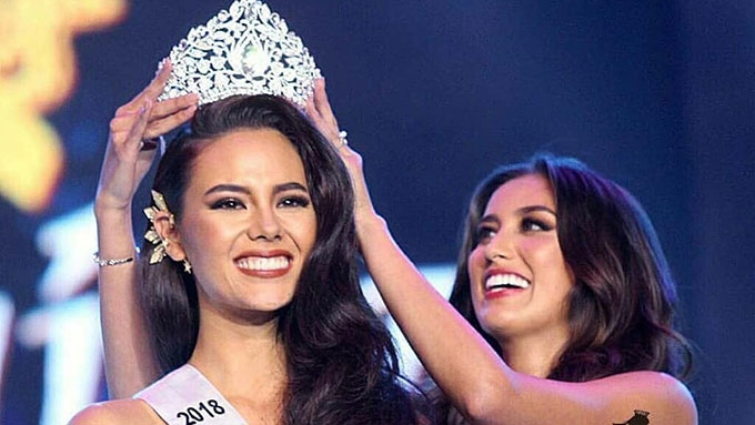 Hoa hậu Hoàn vũ 2017 Demi-Leigh Nel-Peters của Nam Phi đã trao danh hiệu cho Catriona. Tamaryn Green của Nam Phi là Á hậu 1 trong khi Sthefany Gutiérrez của Venezuela là Á hậu 2