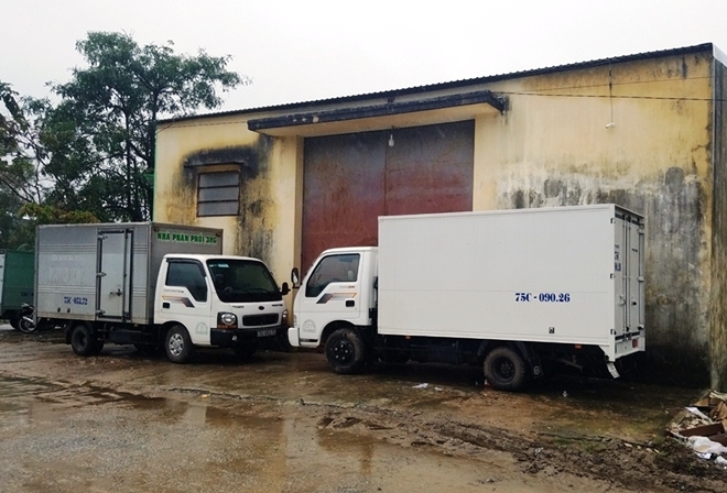 Nhà kho chứa mì tôm ở xã Thủy Bằng, nơi ông Viên bị tai nạn lao động chết hy hữu.