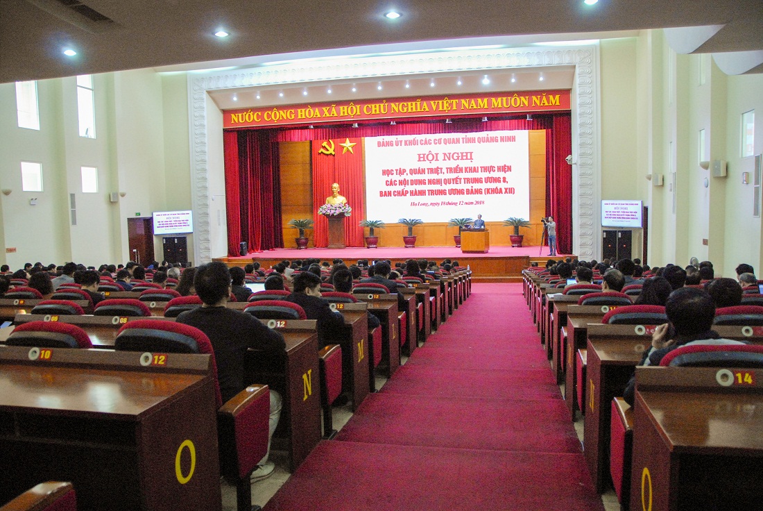 Quang cảnh hội nghị quán triệt các Nghị quyết Hội nghị Trung ương 8, khóa XII.