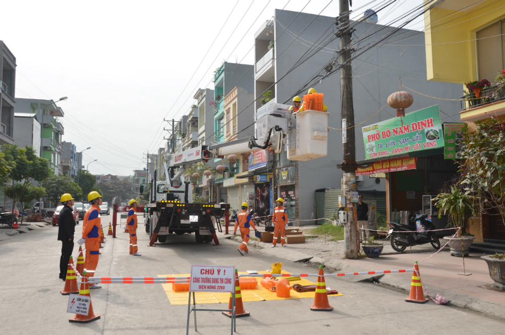 Thiết
